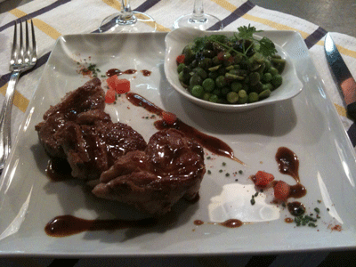 Sauté d’agneau pévre d’ai petit ragoût fèves thym